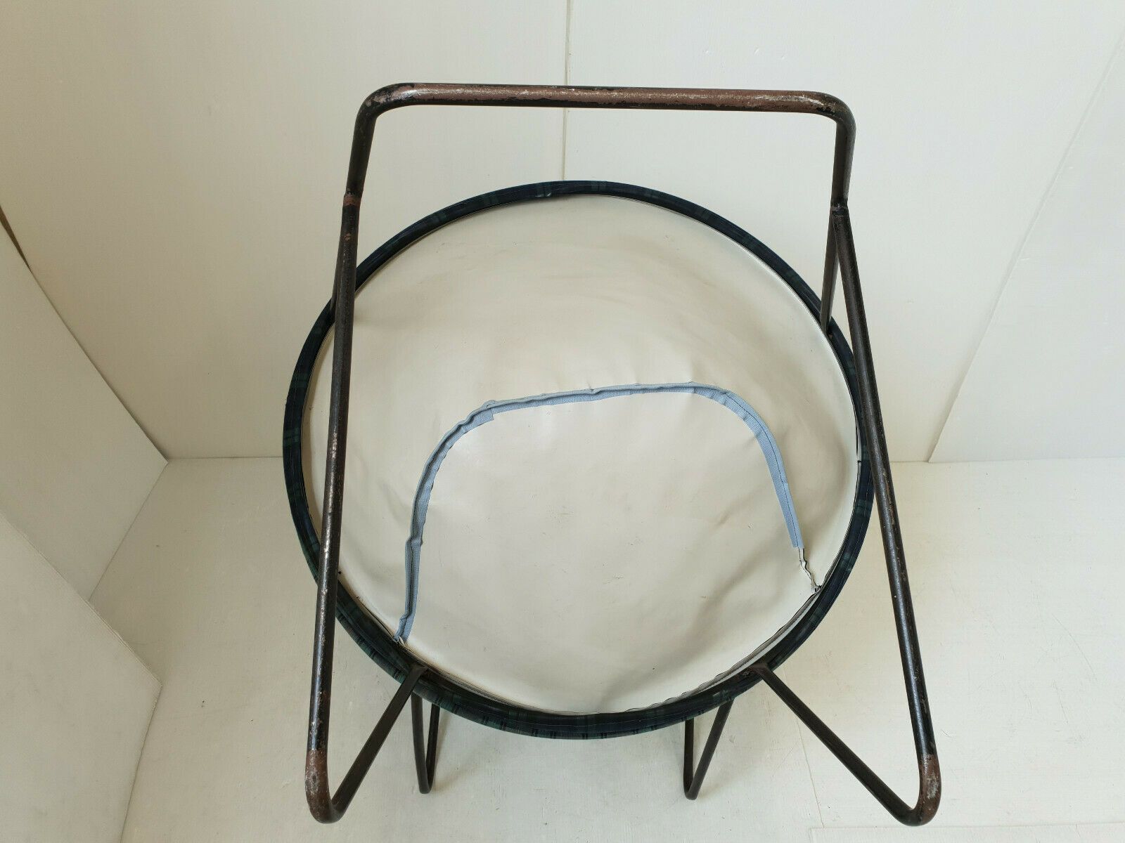 Paire De Fauteuils Corbeille Vintage 1950 En Acier 50s 1950s Rockabilly Atomic photo vintage