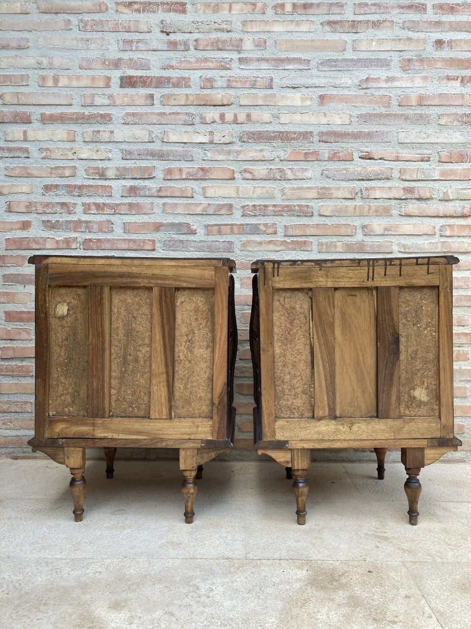 photo vintage Pair Of Early Century Carved Oak Nightstand, 1940s