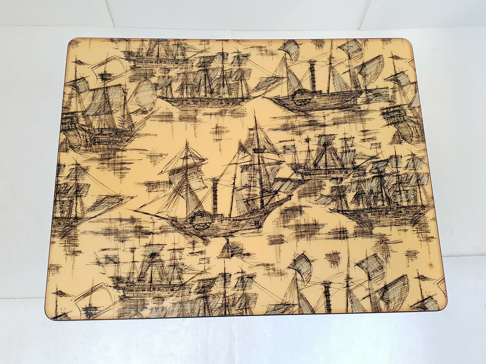 Vintage Salontafel Uit De Jaren 1950 In Staal En Resin Met Caravelle Decoratie photo furniture