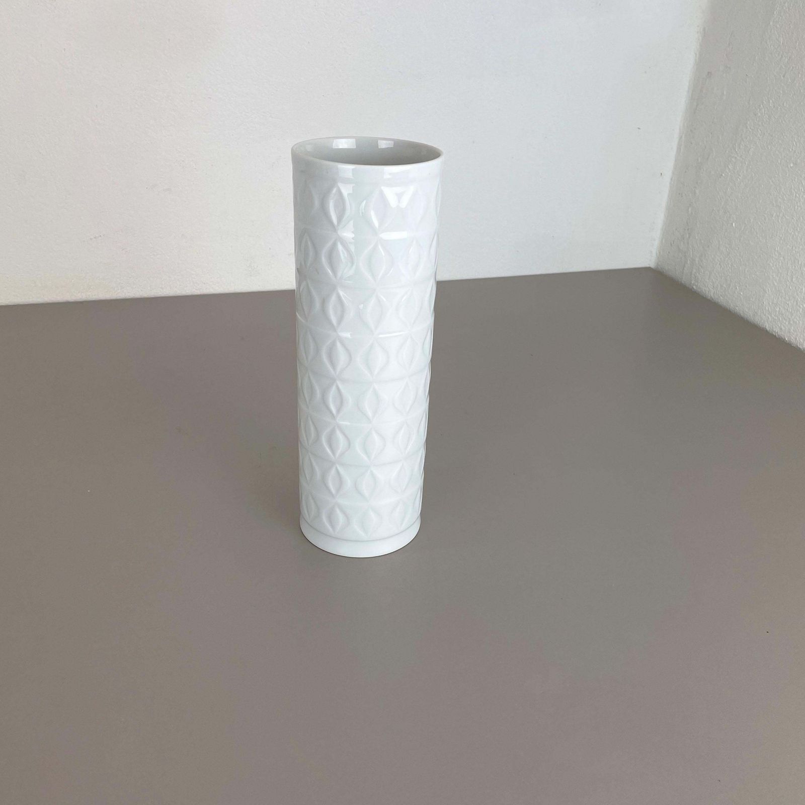 Large 1970s Op Art Biscuit Porcelain German Vase Made By Ak Kaiser, Germany photo for sale