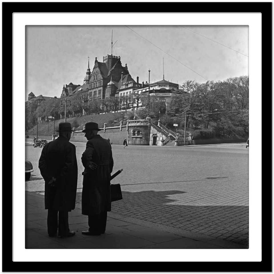 Karl Heinrich Lämmel Harbor Hospital At Hamburg St. Pauli And People, Germany 1938, Printed Later 1938/2021 photo Art