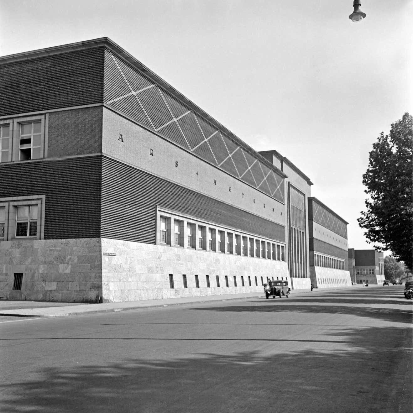 Karl Heinrich Lämmel Fine Arts Palace Within Court Of Honour Duesseldorf, Germany 1937 Printed Later 1937/2021