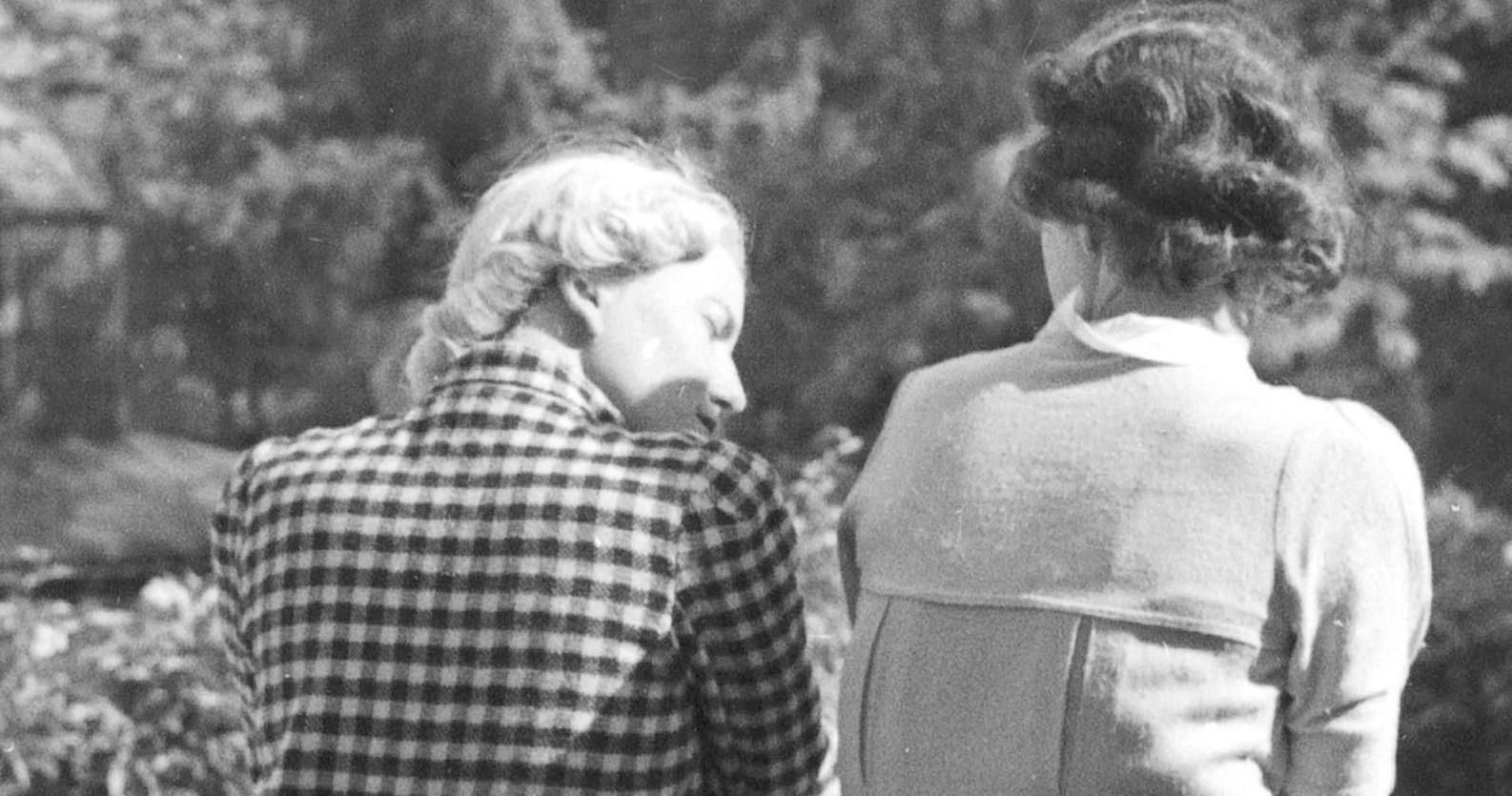 Women At Fountain Wilhelma Gradens, Stuttgart Germany 1935, Printed Later photo for sale