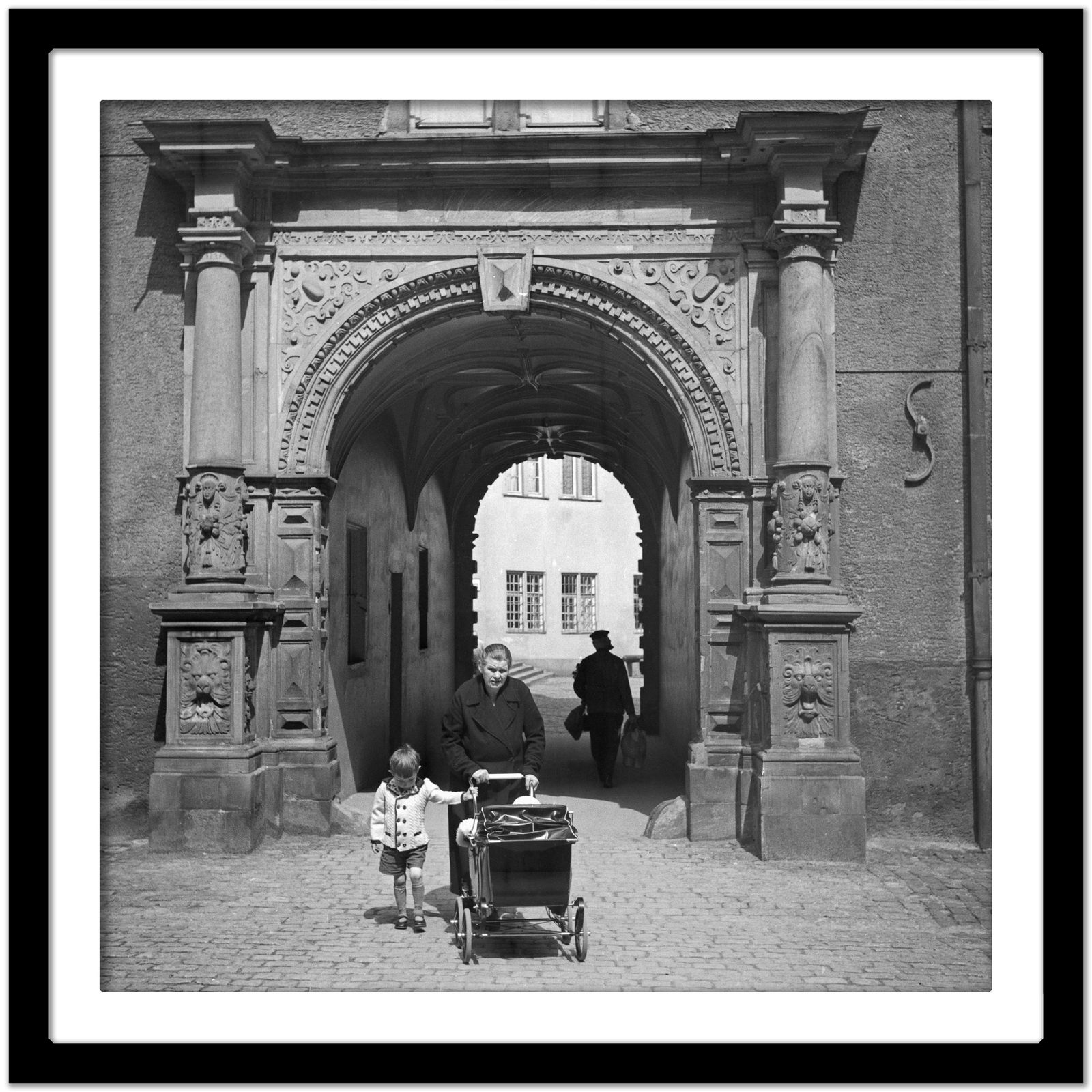 Karl Heinrich Lämmel Gate Darmstadt Castle Granny Grandchild Stroller, Germany 1938 Printed Later 1938/2021 photo Art