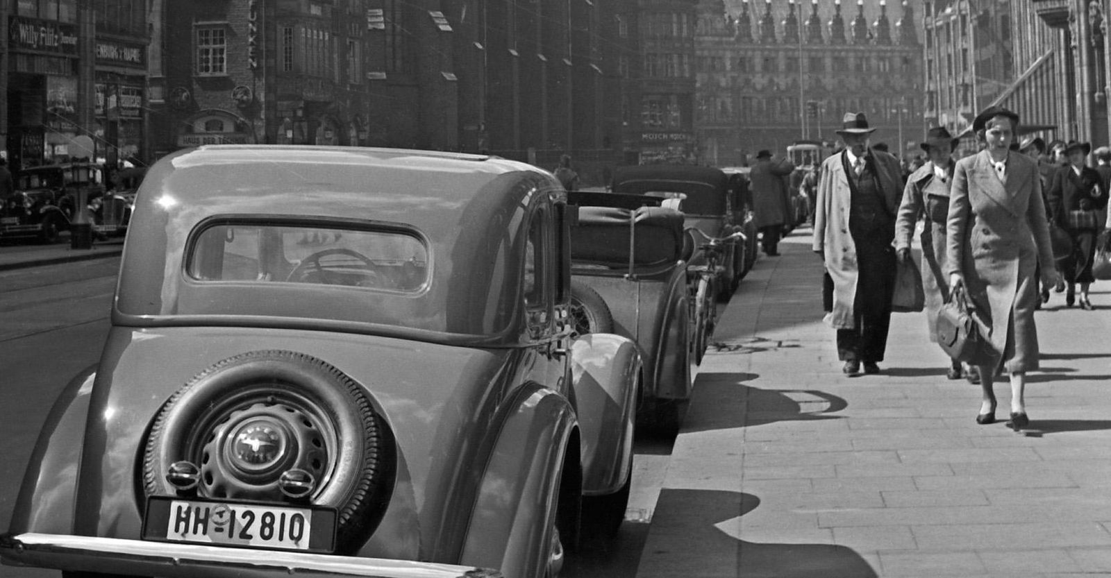 Moenckebergstrasse Hamburg With Cars And People, Germany 1938, Printed Later photo furniture