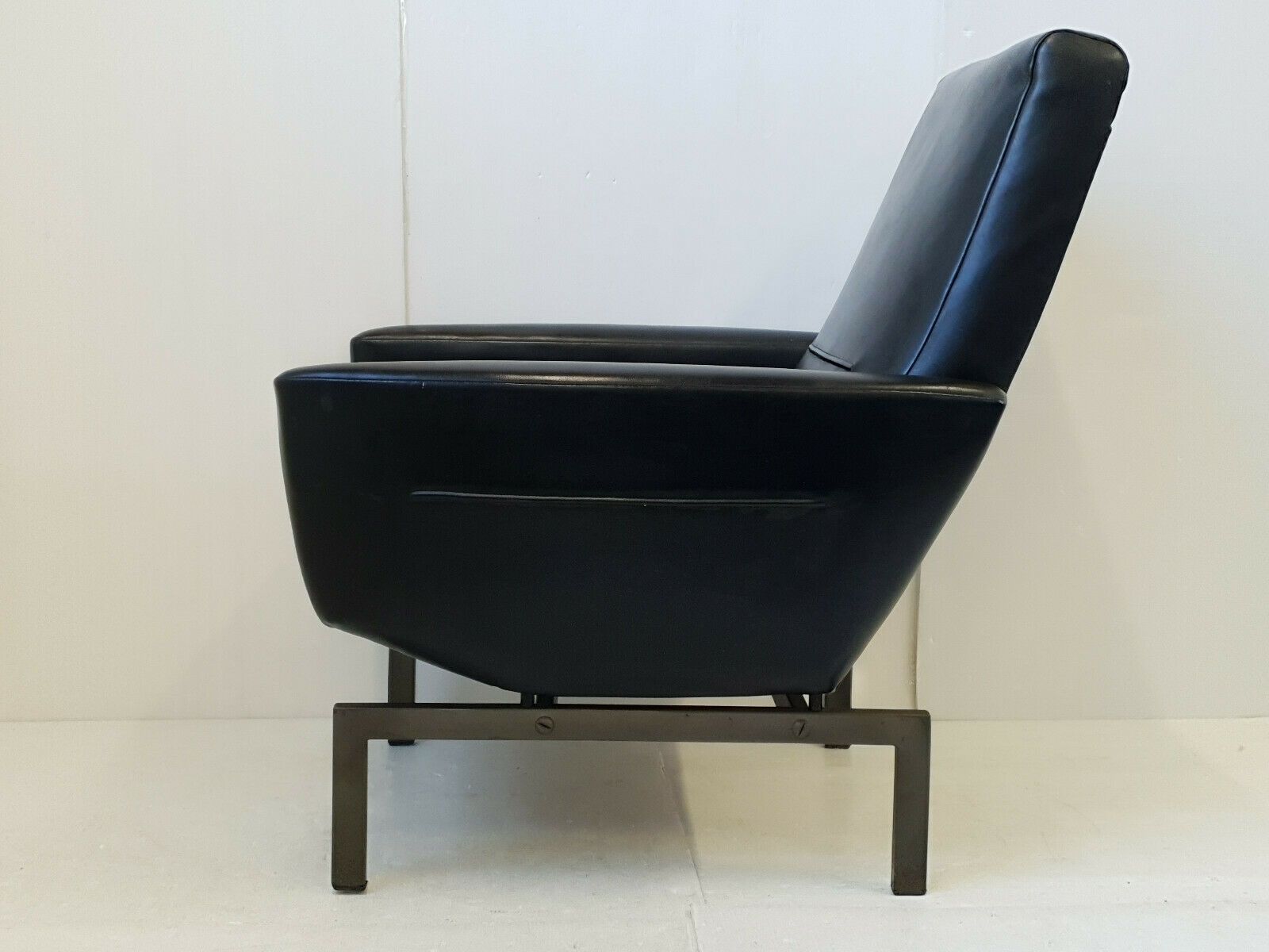 1960 Vintage Armchair By Genevieve Dangles & Christian Defrance For Burov photo vinterior