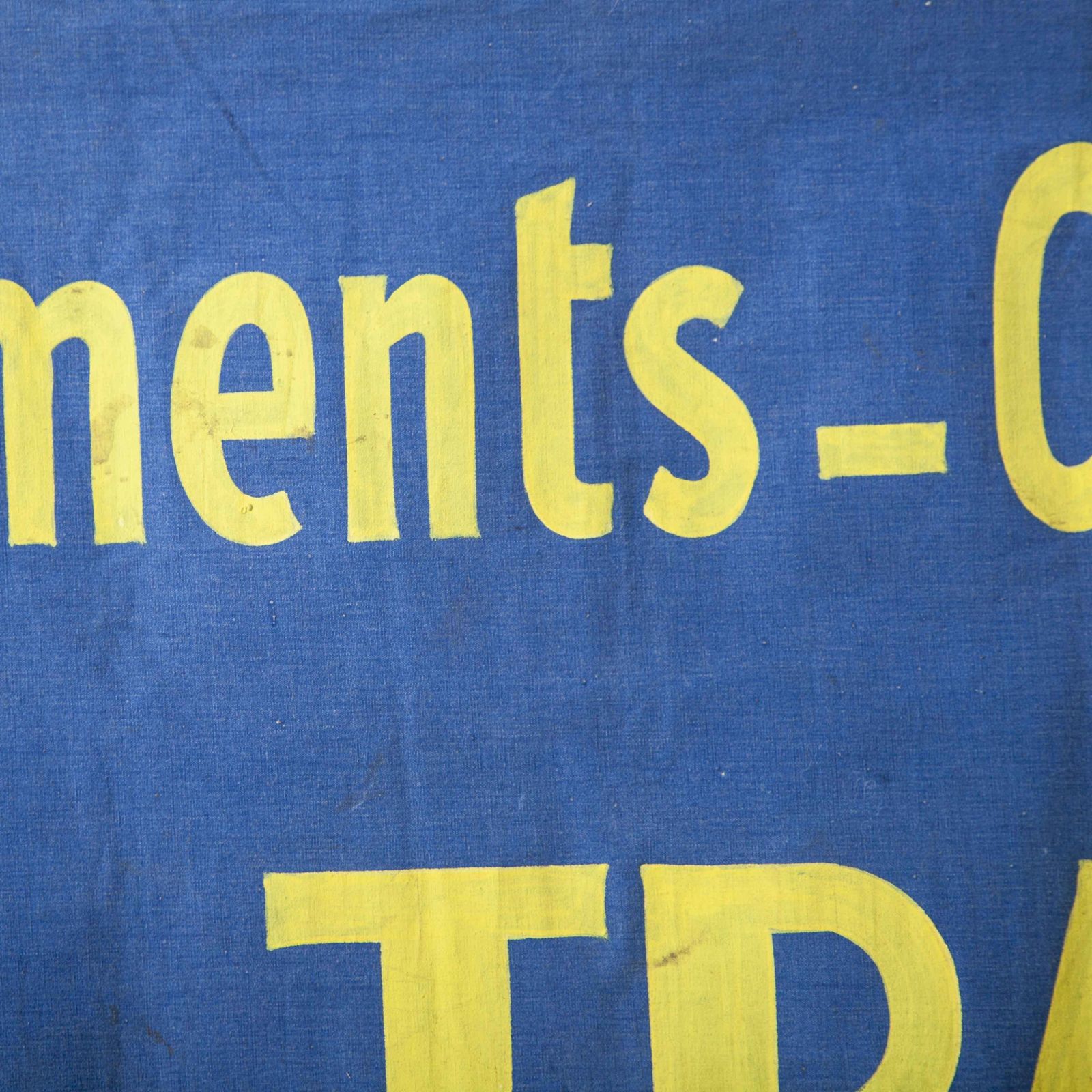 1950’s Blue & Yellow Canvas Advertising Banner L’ascenseur photo furniture