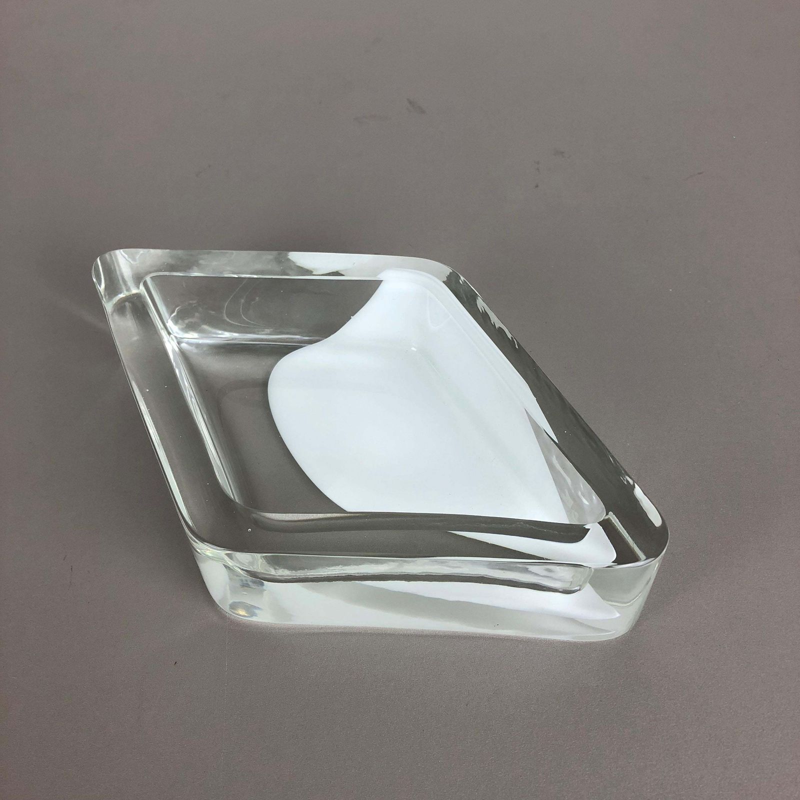 1051.0 New Old Stock, Murano Glass Shell Bowl, Antonio Da Ros, Cenedese, 1970 photo