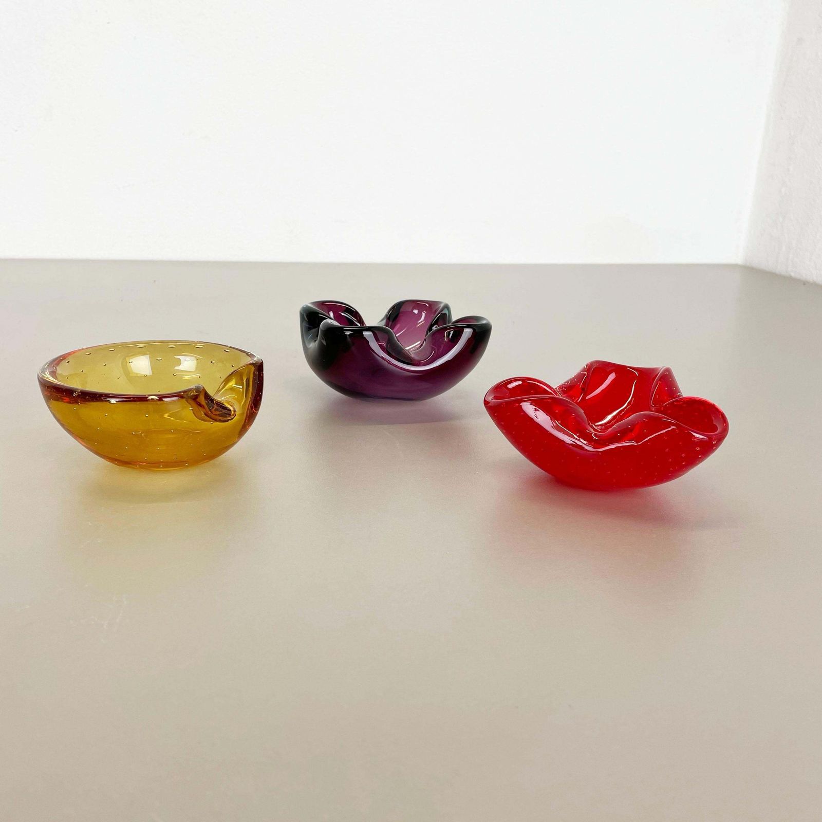 Set Of 3 Murano Glass Sommerso Bowl Shells Ashtray Element, Italy, 1970s photo for sale
