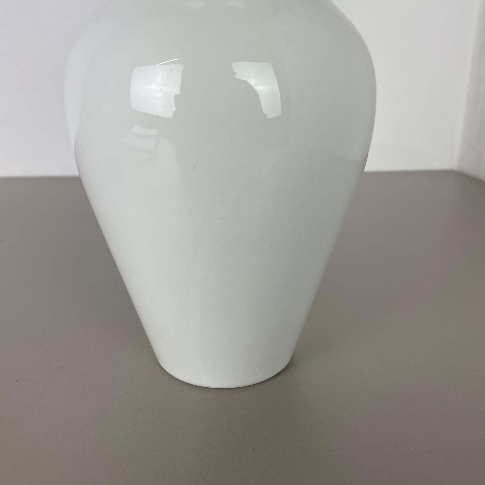 Small Op Art Vase Porcelain German Vase By Kpm Berlin Ceramics Germany 1960 photo Home Decor