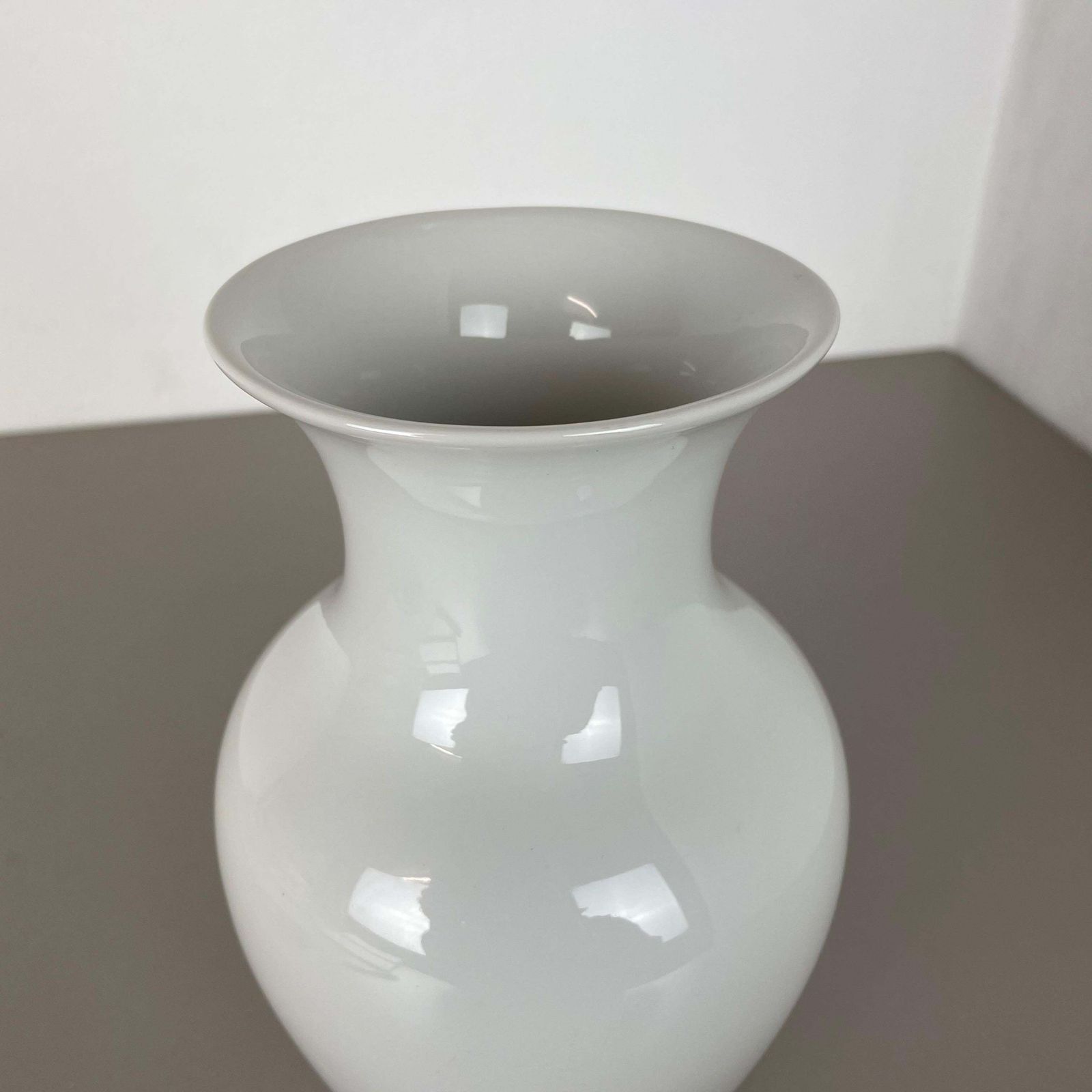 Small Op Art Vase Porcelain German Vase By Kpm Berlin Ceramics Germany 1960 photo vinterior