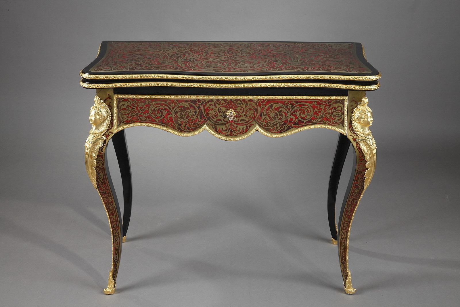Console en speltafel in Boulle-marketerij photo furniture