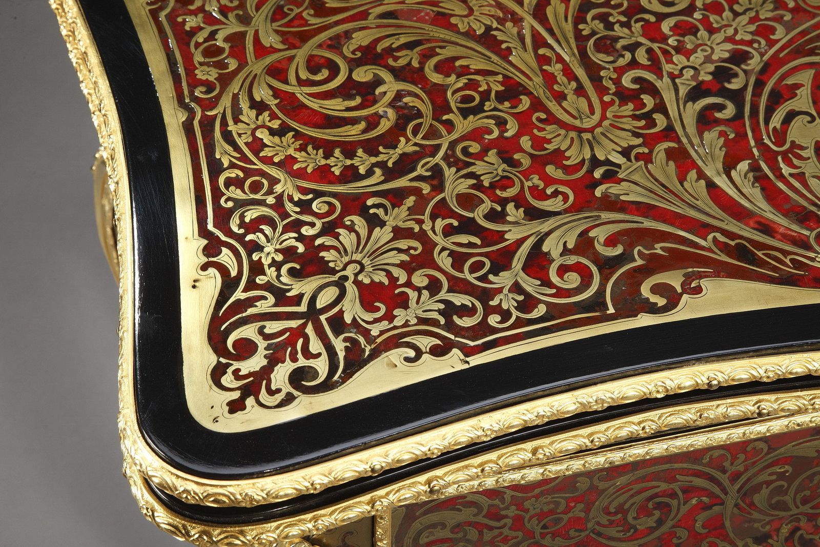 photo vintage Console en speltafel in Boulle-marketerij