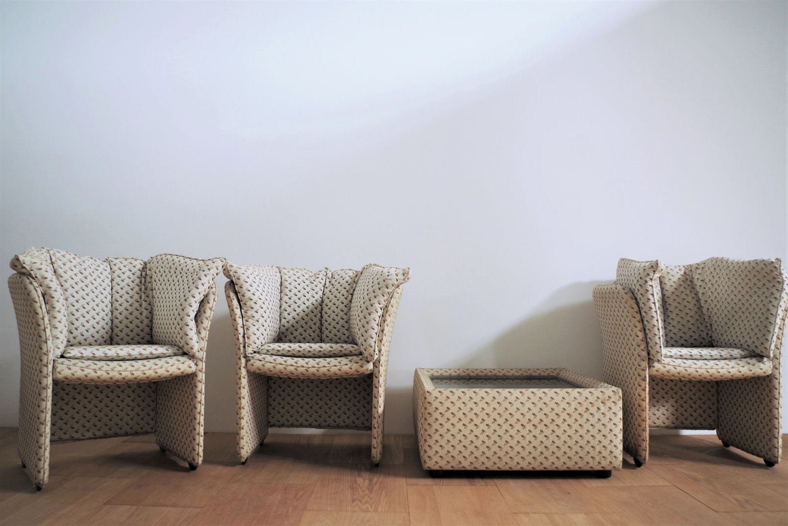Armchairs And Coffee Table In The Style Of B&B Italia, 1970s, Set Of 4 photo Furniture