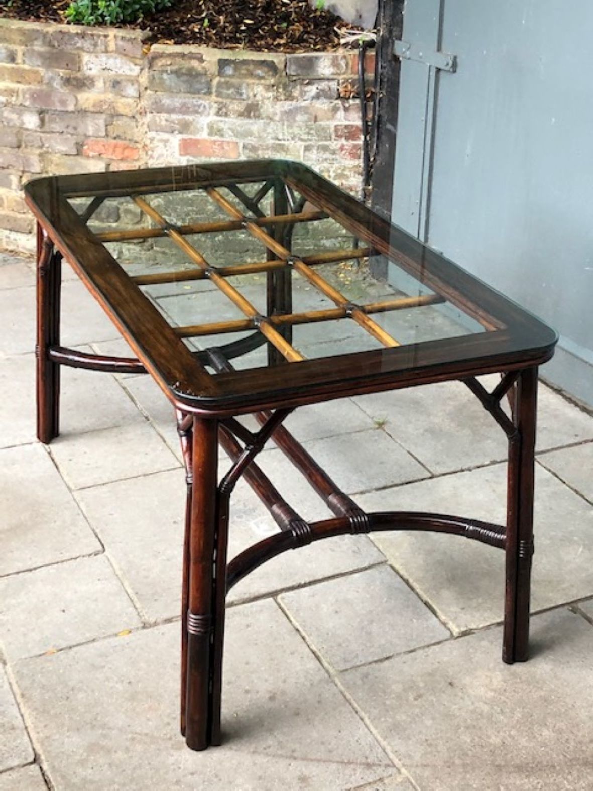 photo vintage Mid Cent Rattan Dining Table & 6 X Chippendale Style Dining Chairs, Angraves 1970s