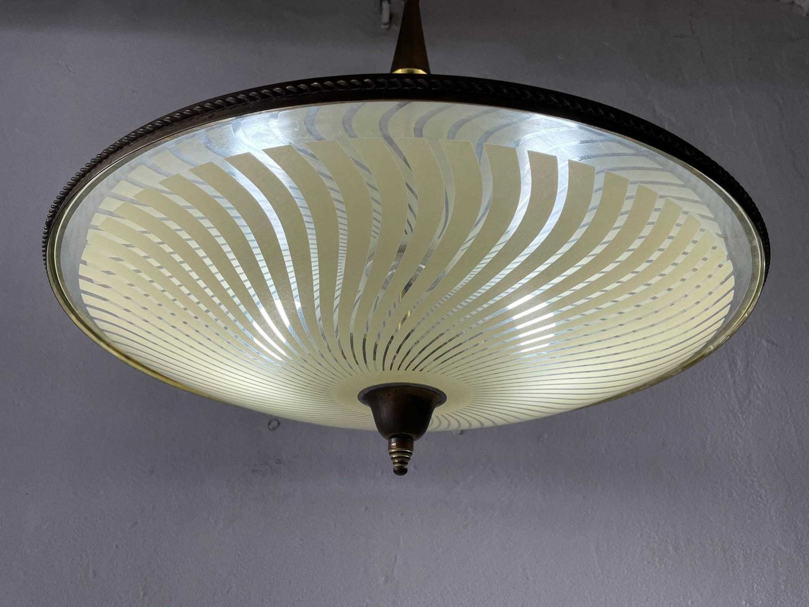 Wonderful Ufo Design Brass Body & Printed Glass Large Ceiling Lamp By Fontana Arte, 1950s, Italy photo 3333.12