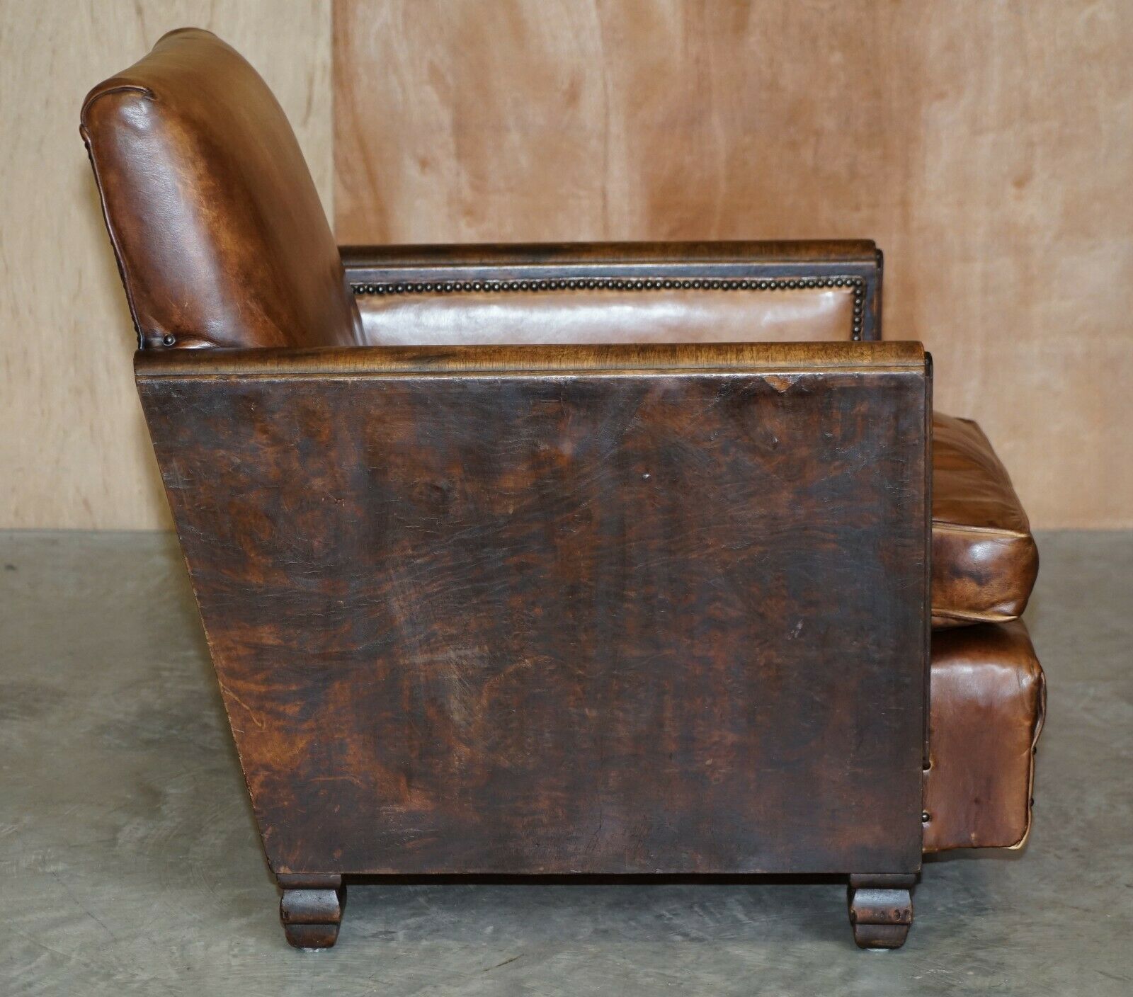 photo furniture Antique Pair Of Metropolitan Art Deco 1920 Hand Dyed Brown Leather Armchairs