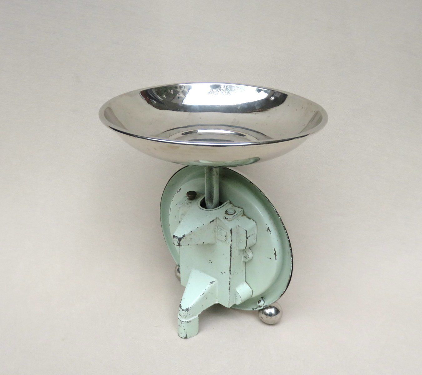 Bauhaus Chrome Plated Kitchen Scale From Krups photo Home Decor