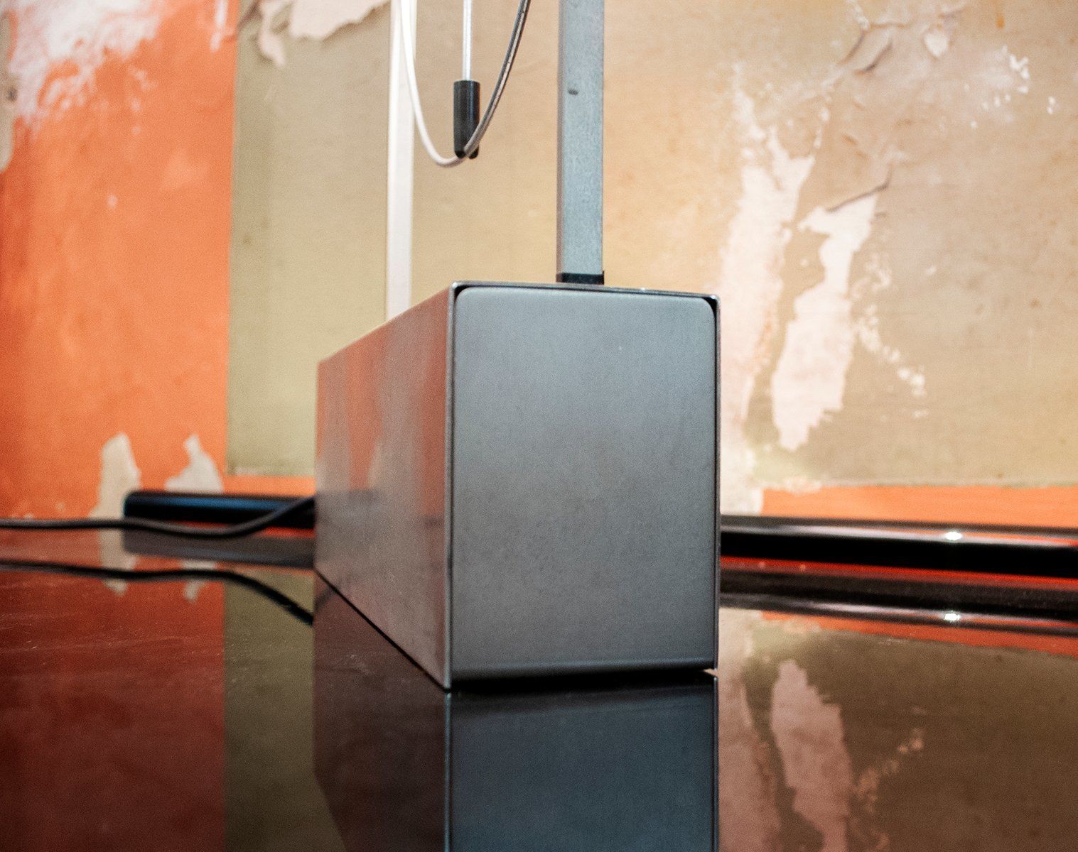 photo furniture Deconstructivist Table Lamp, Italy, 1990s