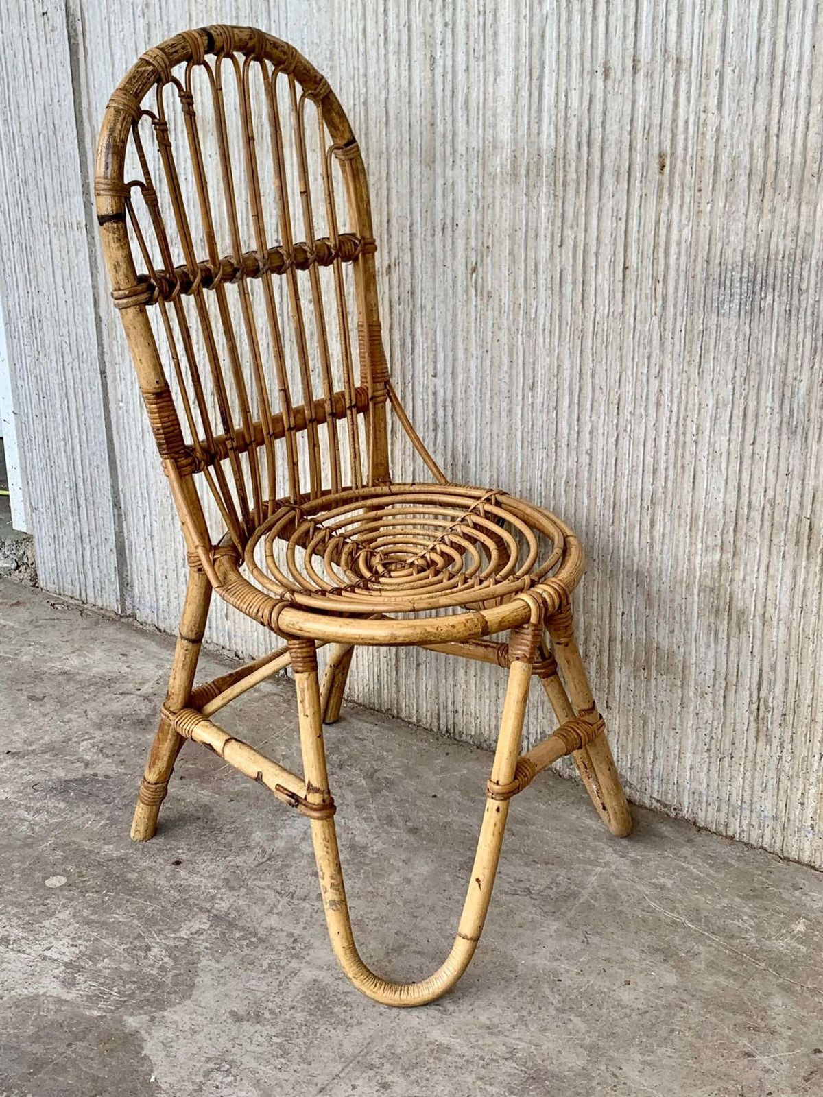 Ensemble de cinq chaises de salle à manger françaises en bambou et rotin, vers 1970 photo buy