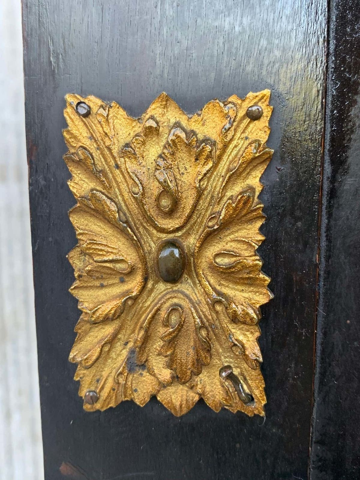 photo vinterior Table de jeu pliante française ébonisée, montures en bronze, XIXe siècle