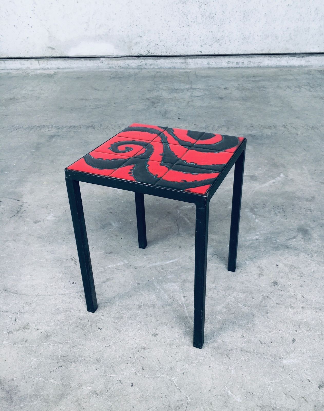 Mid Century Modern Bijzettafel Met Keramisch Blad, België, Jaren 1960 photo vinterior