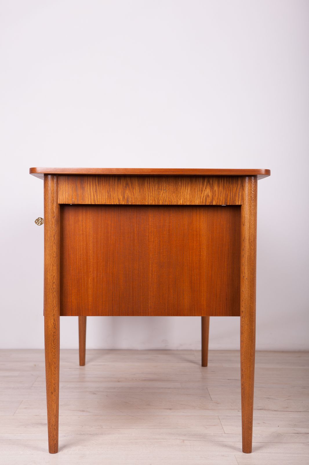 Mid Century Freestanding Teak Desk, 1960s photo vinterior