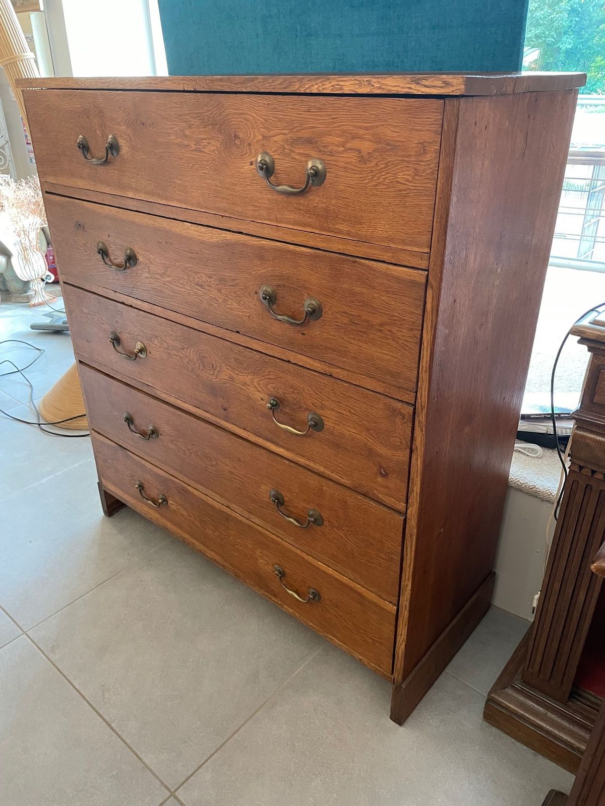 Oak Chest Of Drawers photo 932.0