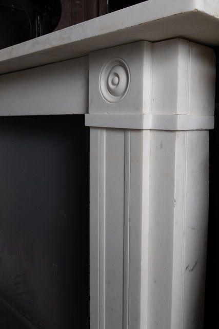 18th Century Georgian Marble Bulls Eye Fireplace. photo furniture