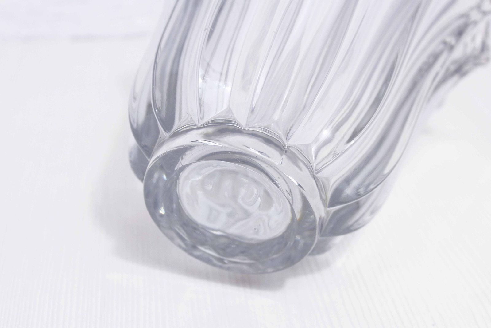photo furniture Art Deco P.D'avesn Crystal Vase