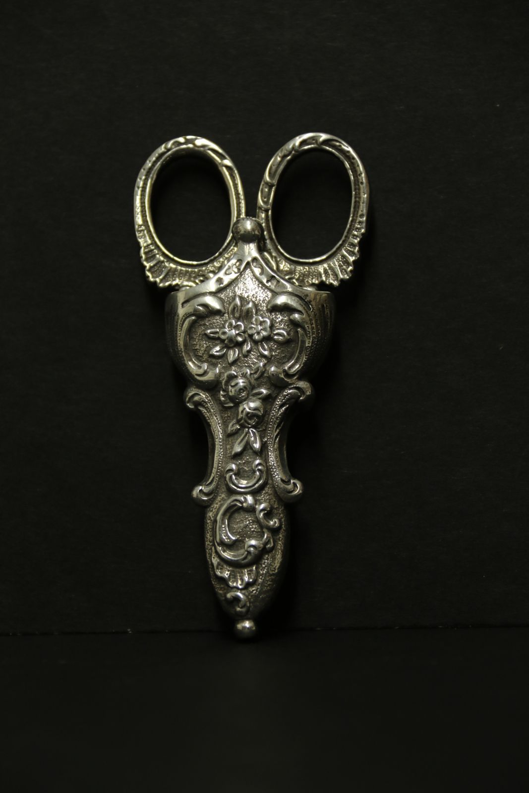 photo furniture Antique Mid 19th C Silver Scissors And Sheath