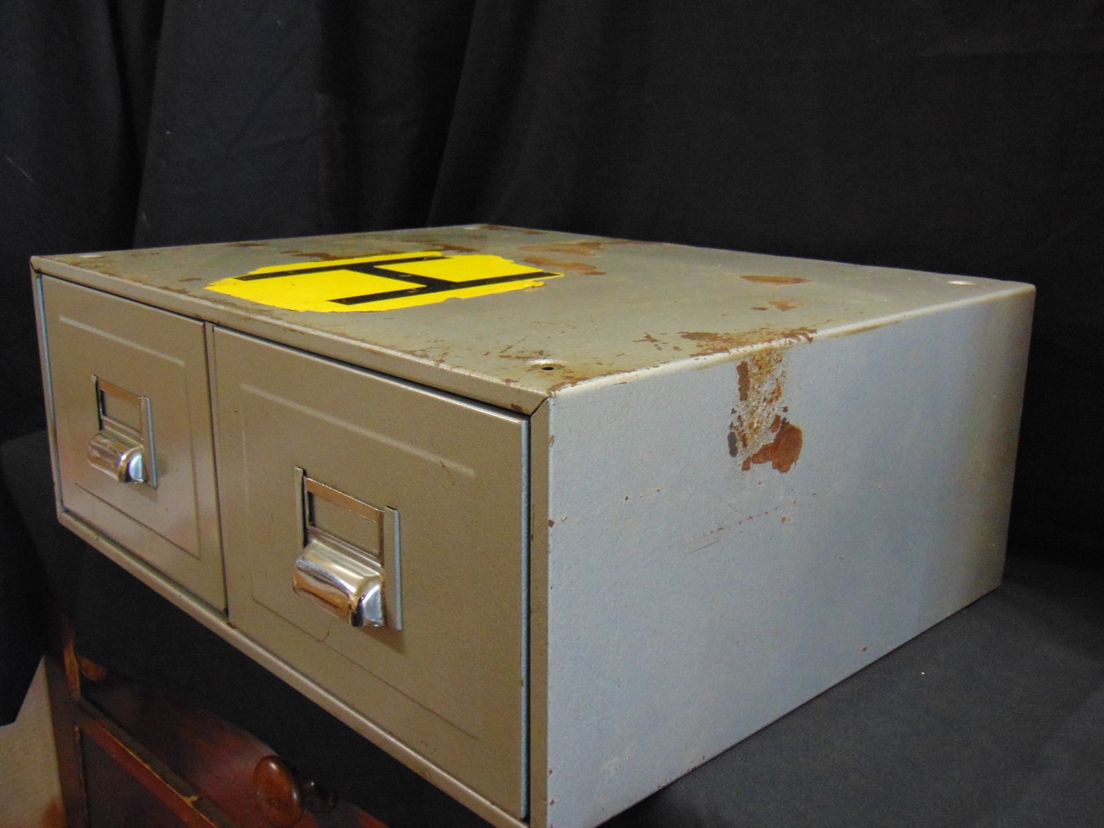 Industrial Bank Of 2 Index Card Filing Drawer photo furniture