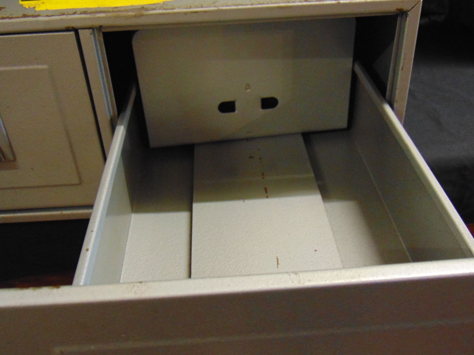 Industrial Bank Of 2 Index Card Filing Drawer photo vinterior