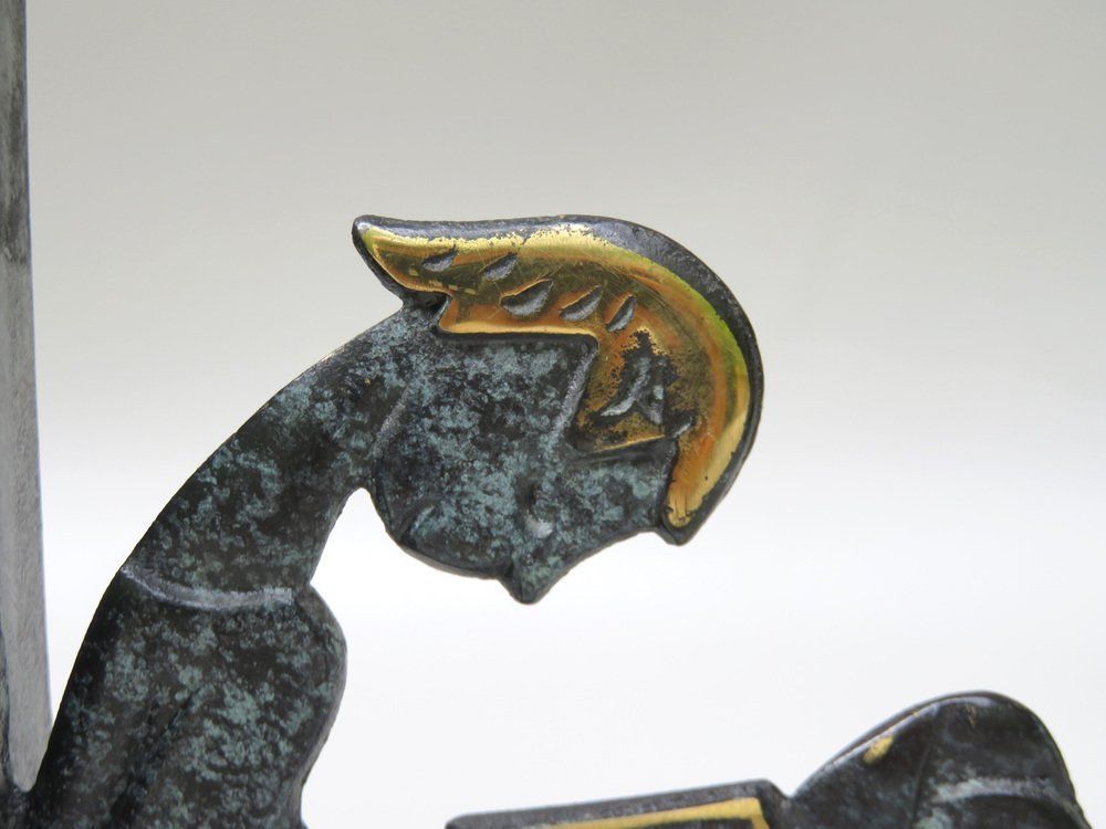 photo vintage Reading Girl Bookends In Brass With Black Green Patina, 1950s, Set Of 2