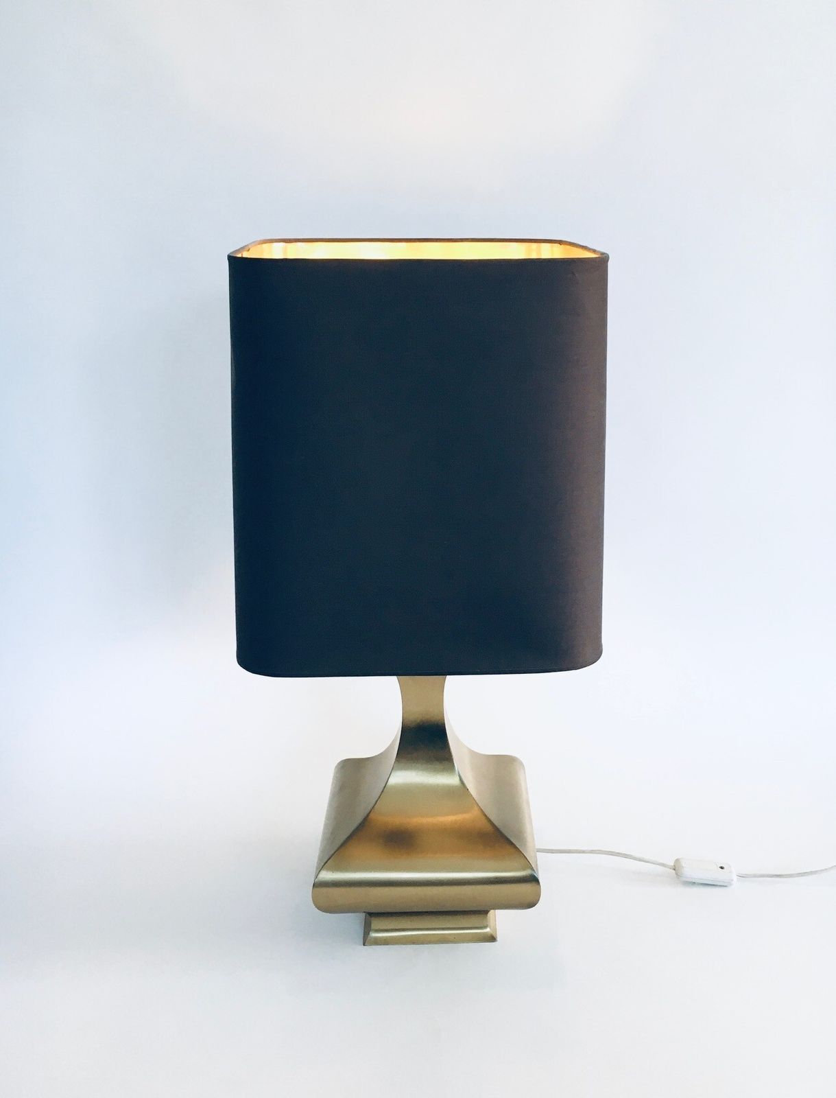 1970's Design Hollywood Regency Style Brass Table Lamp photo vinterior