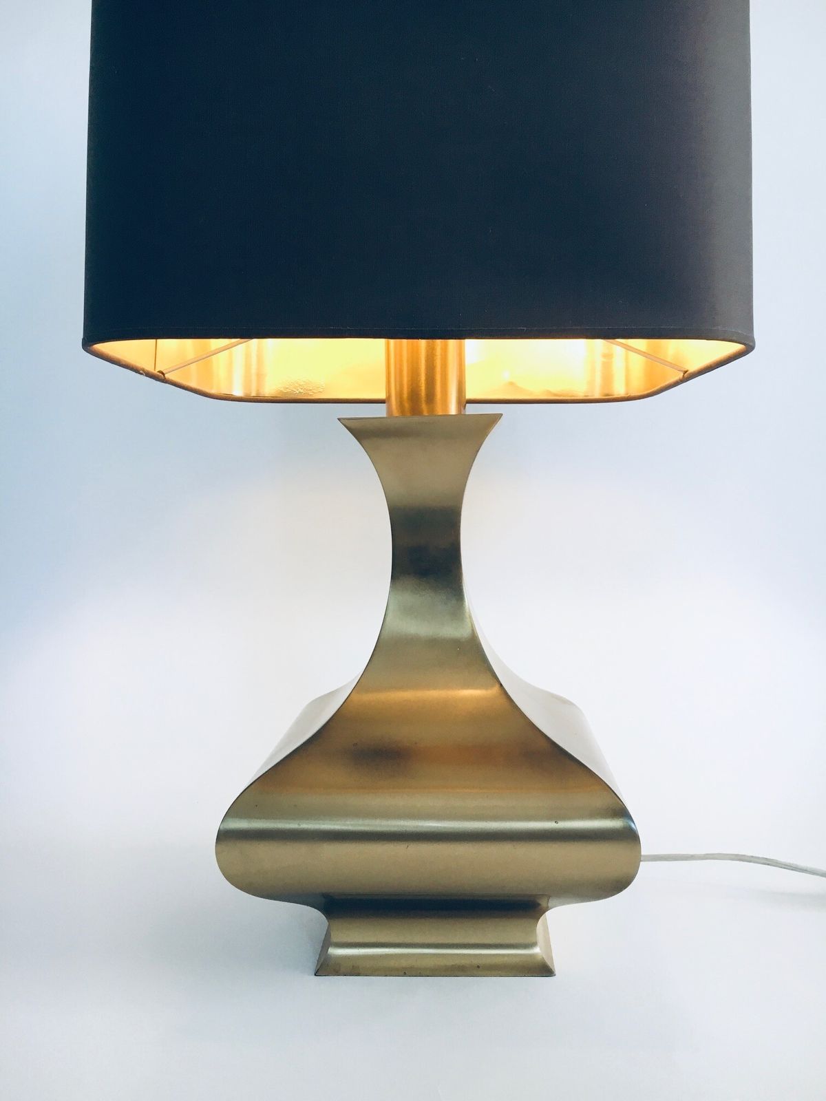 photo furniture 1970's Design Hollywood Regency Style Brass Table Lamp