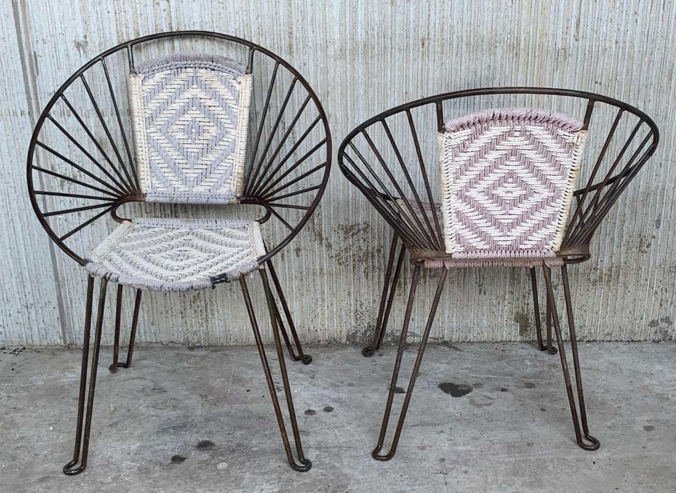 Paire de fauteuils mid-century à assise et dossier cannés photo 1410.0