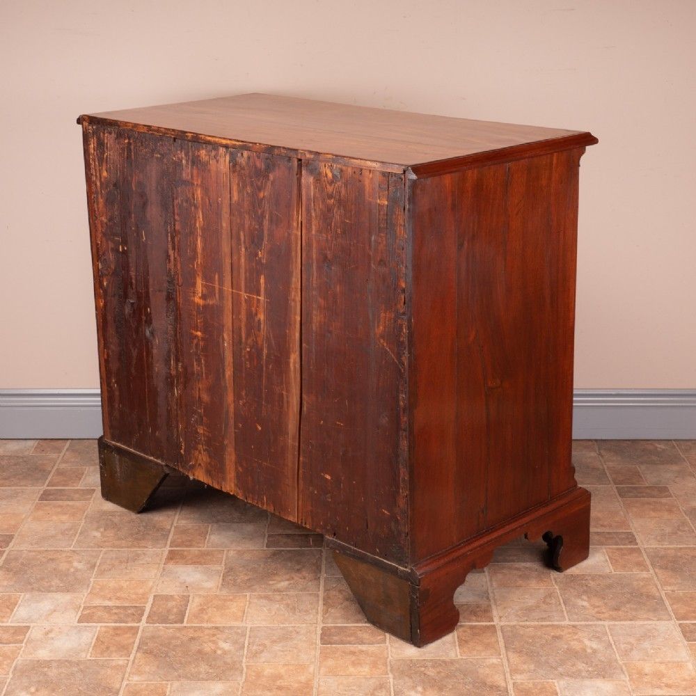 photo vintage Small 19thc Mahogany Chest Of Drawers