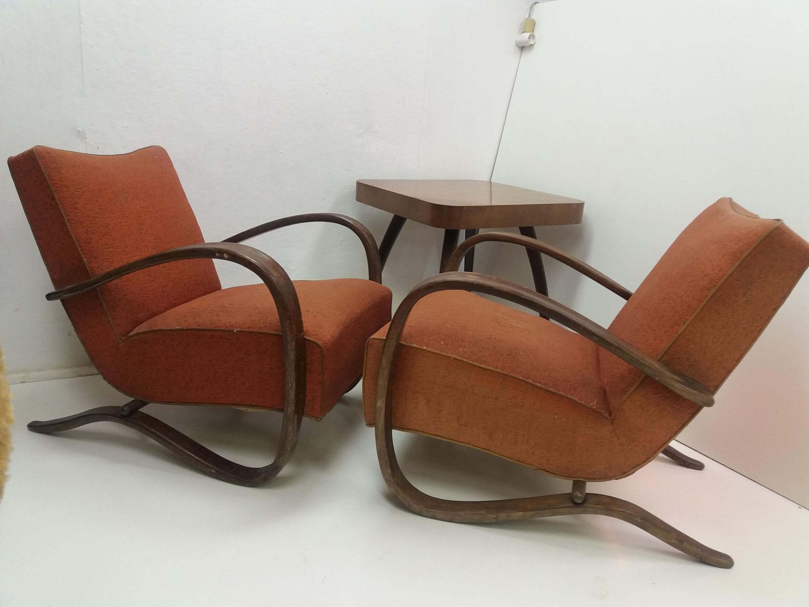 1930 Pair Of Armchairs + Spider Table, By Halabala For Thonet, Czechoslovakia photo for sale