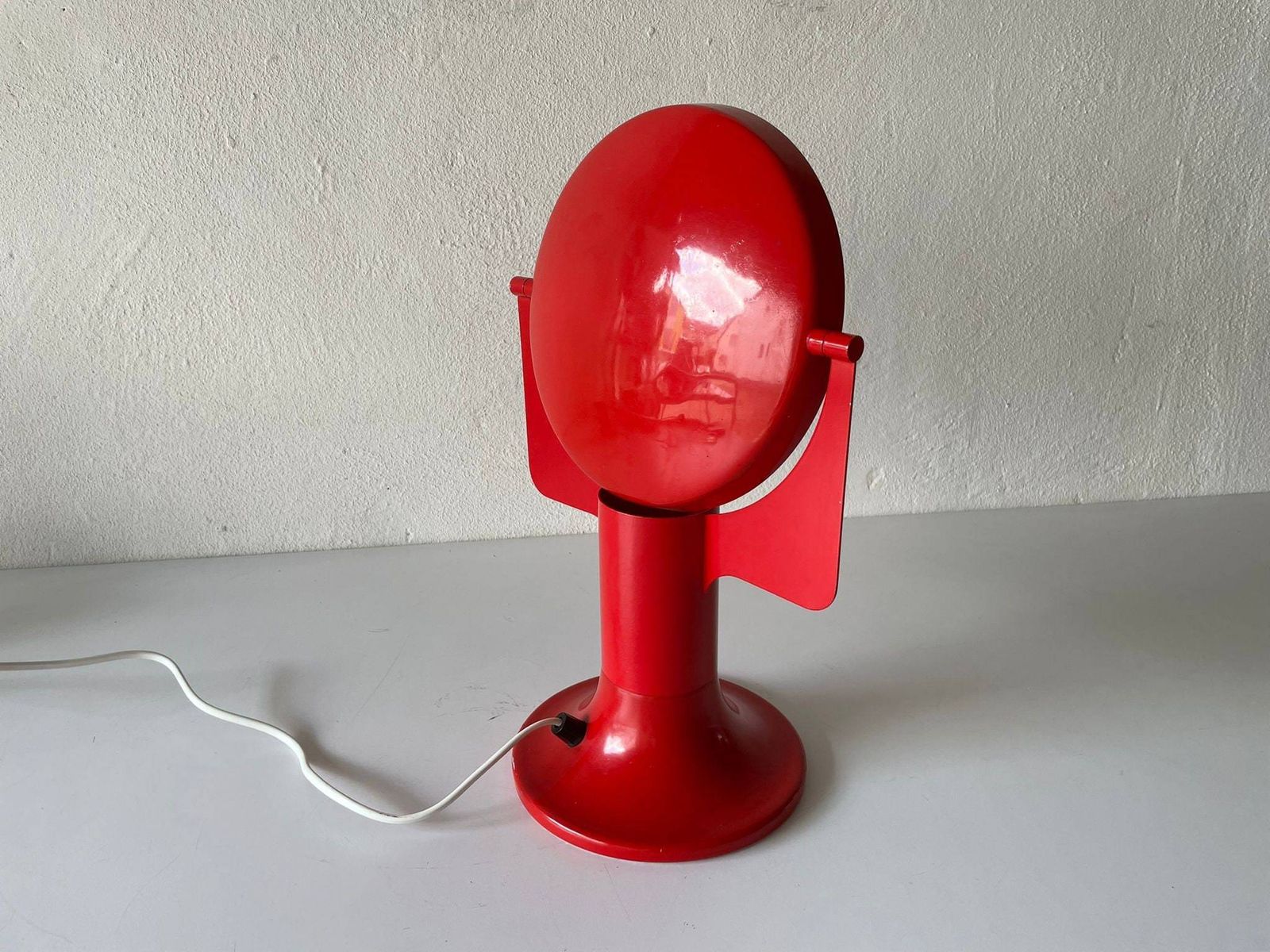 Red Metal Illuminated Space Age Table Mirror, 1970s, Italy photo 587.76
