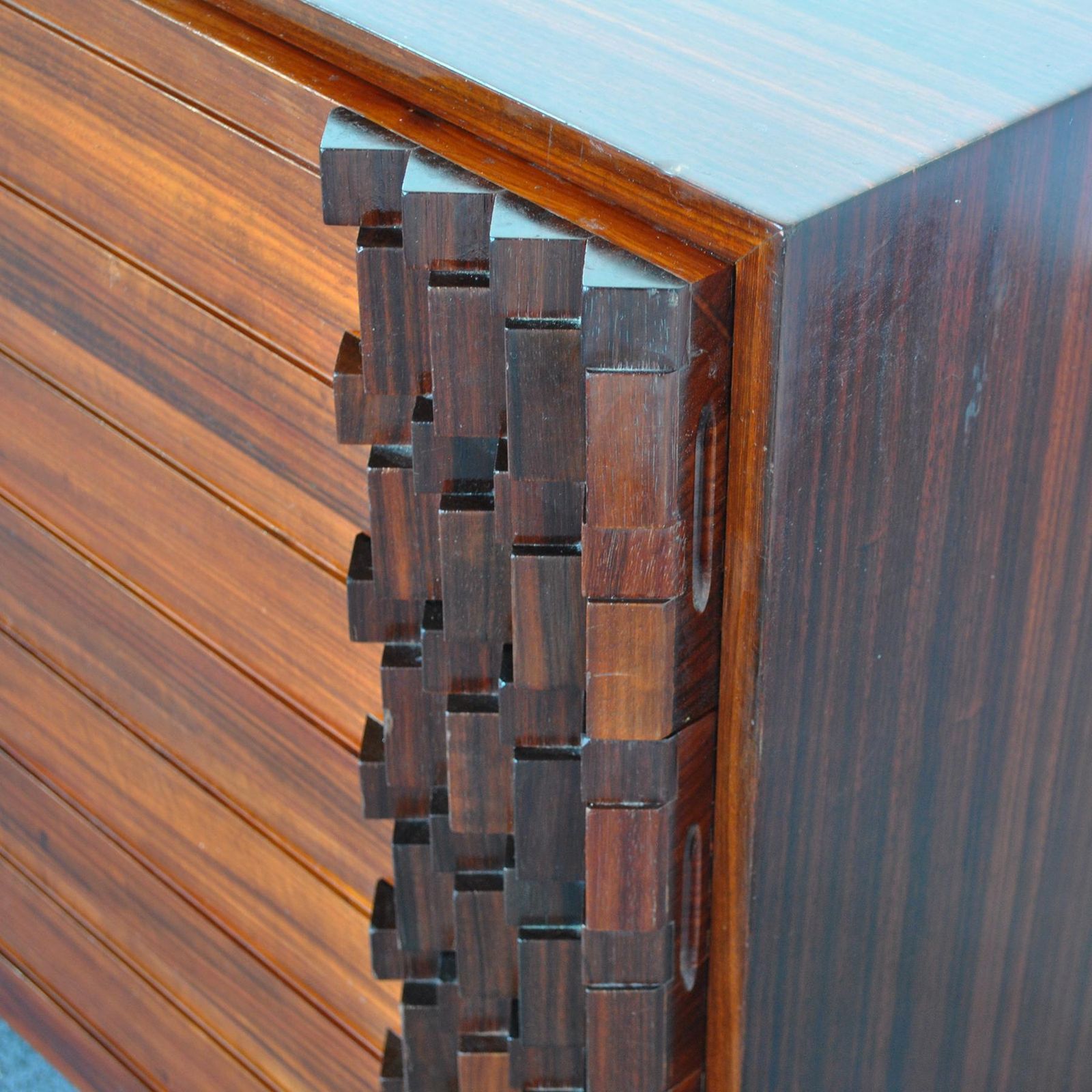 photo buy Luciano Frigerio Credenza Diamante, 1970's