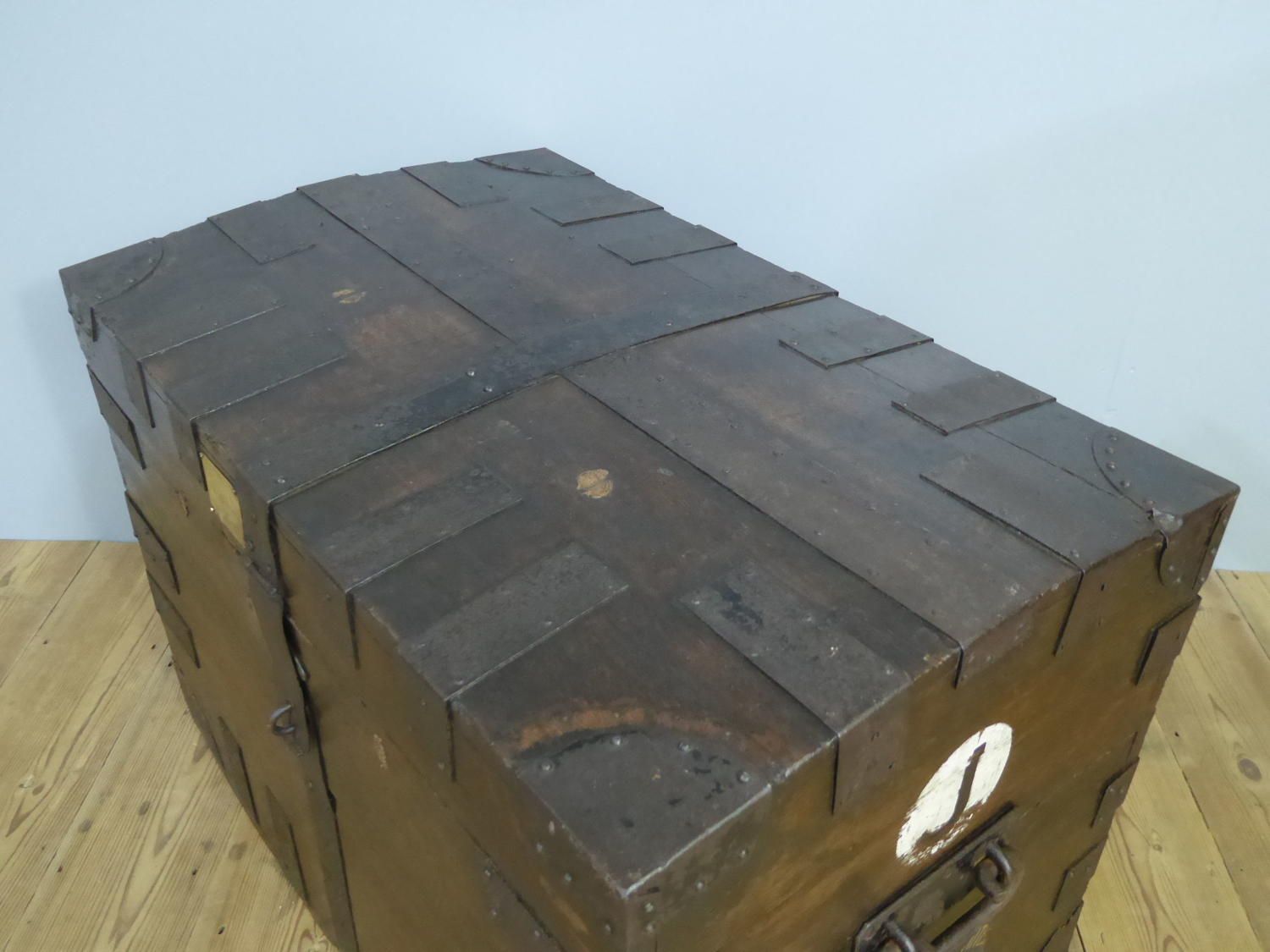 Early 19th C Banded Oak Silver Trunk photo vinterior