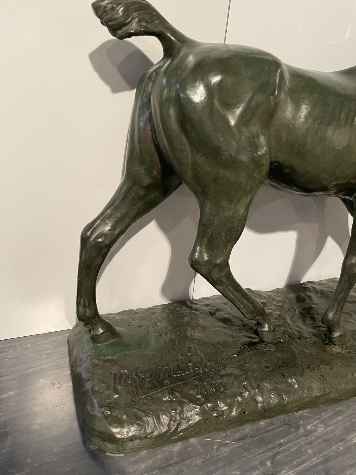 Horse Walking In Bronze With Green Patina. Signed On The Base M.De Mathelin 1900 photo vinterior