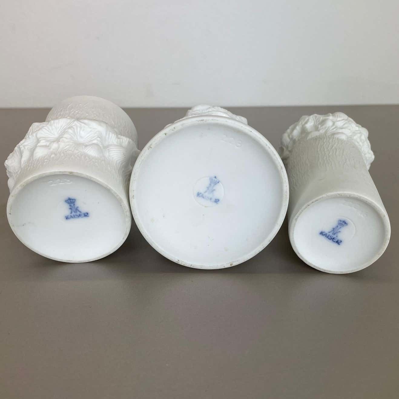 photo vintage Set Of 3 Original Op Art Biscuit Porcelain Vases By Ak Kaiser, Germany, 1970s
