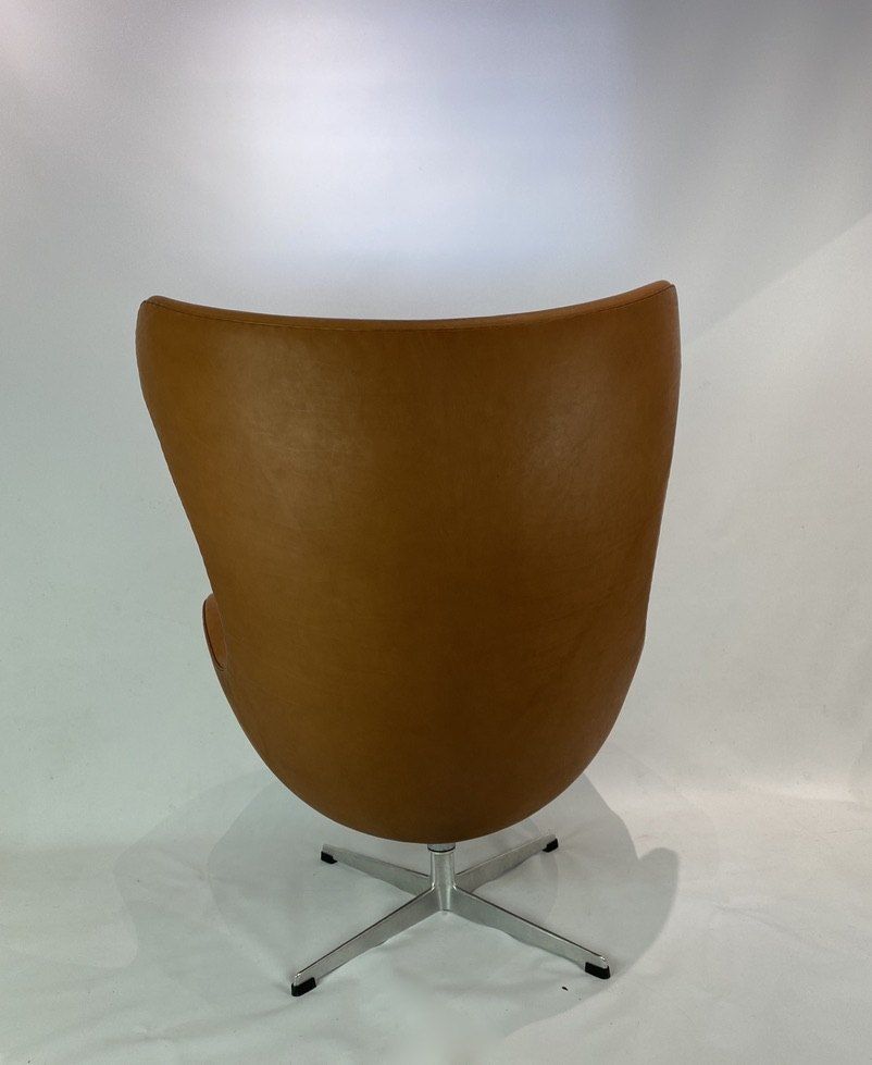 The Egg, Model 3316 Designed By Arne Jacobsen In 1958 And Manufactured By Fritz Hansen photo for sale