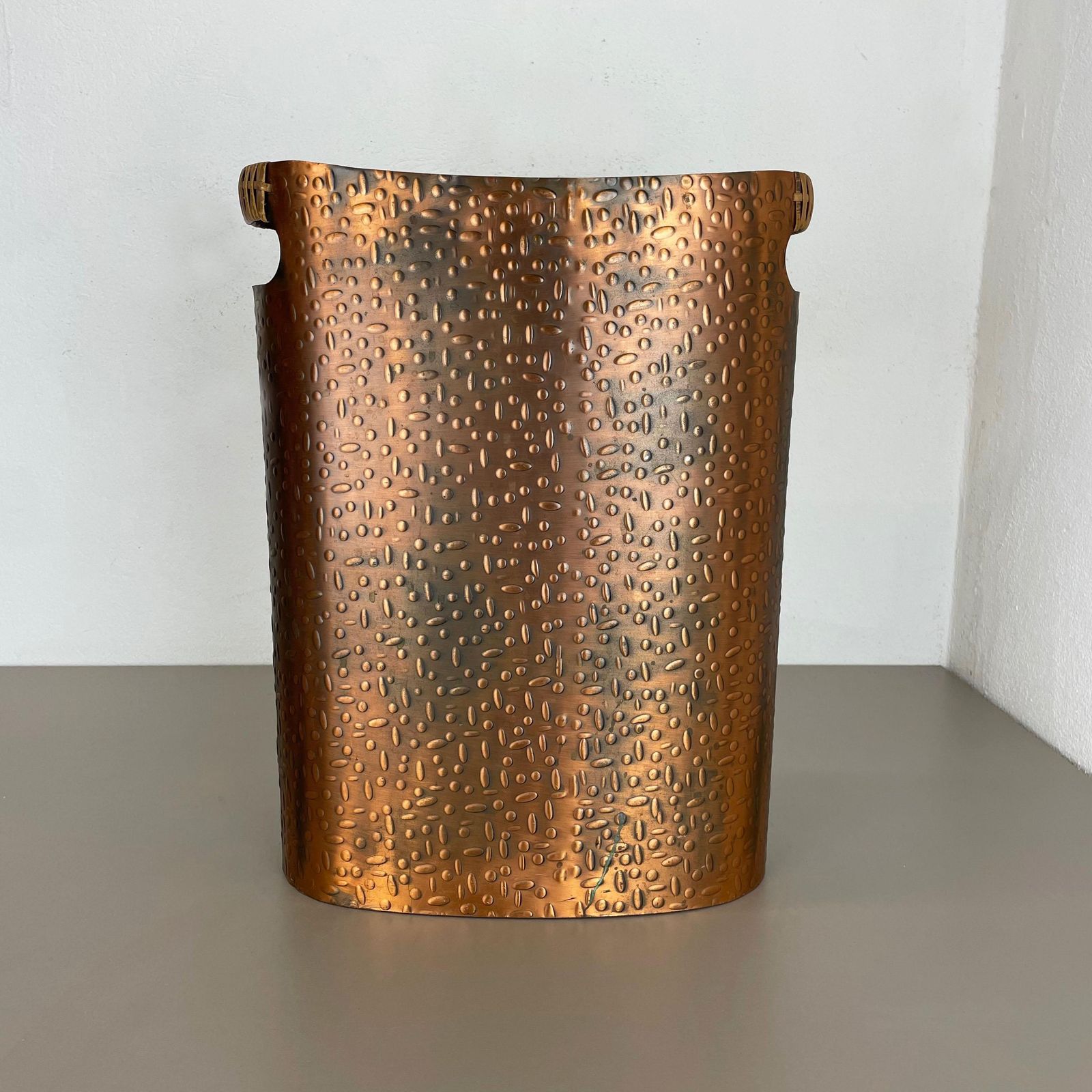 Original Metal Copper And Rattan Hollywood Regency Umbrella Stand Germany, 1950s photo vinterior