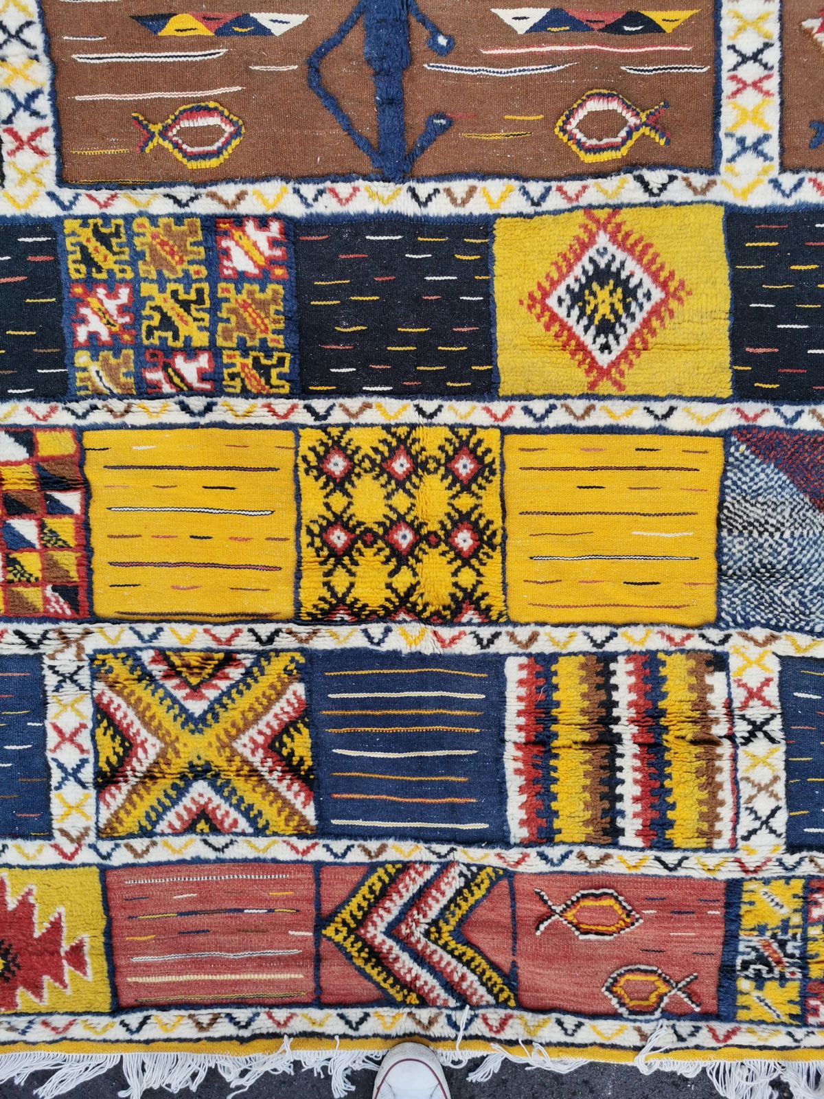 photo vinterior Large Handmade Traditional Moroccan Rug. Natural Wool And Camel Hair.9.1x5.2 Ft