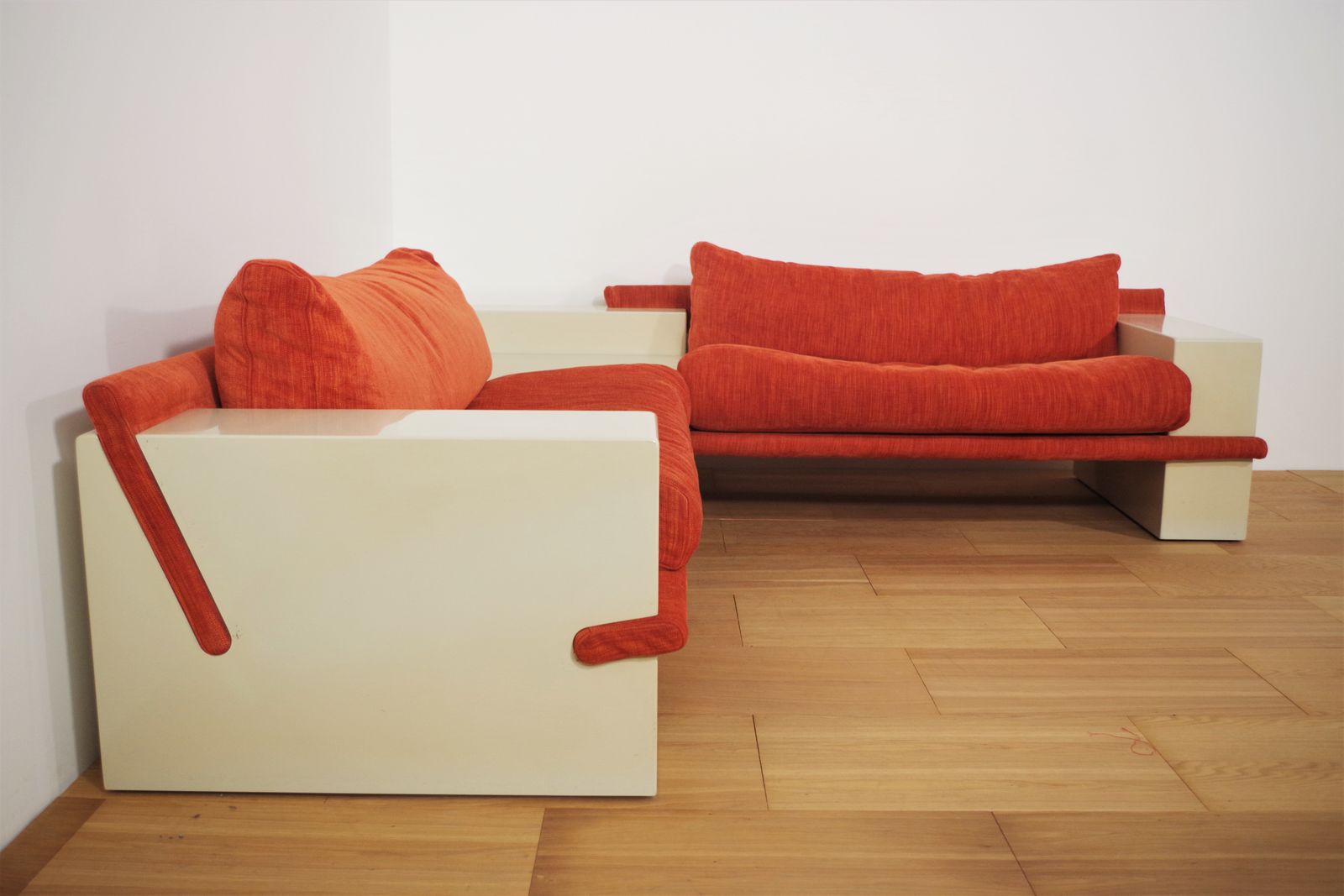 White Lacquered Modular Sofa With Orange Fabric, Set Of 17 photo Furniture