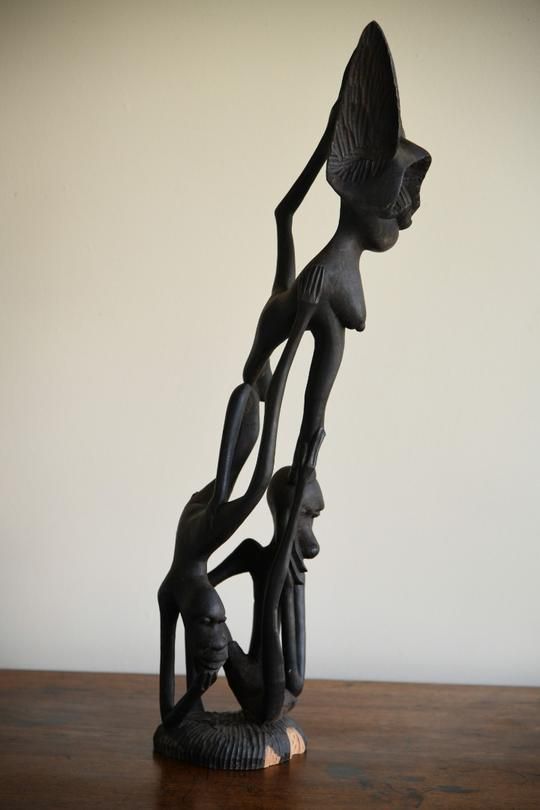 photo furniture Large Makonde Sculpture, 1950s