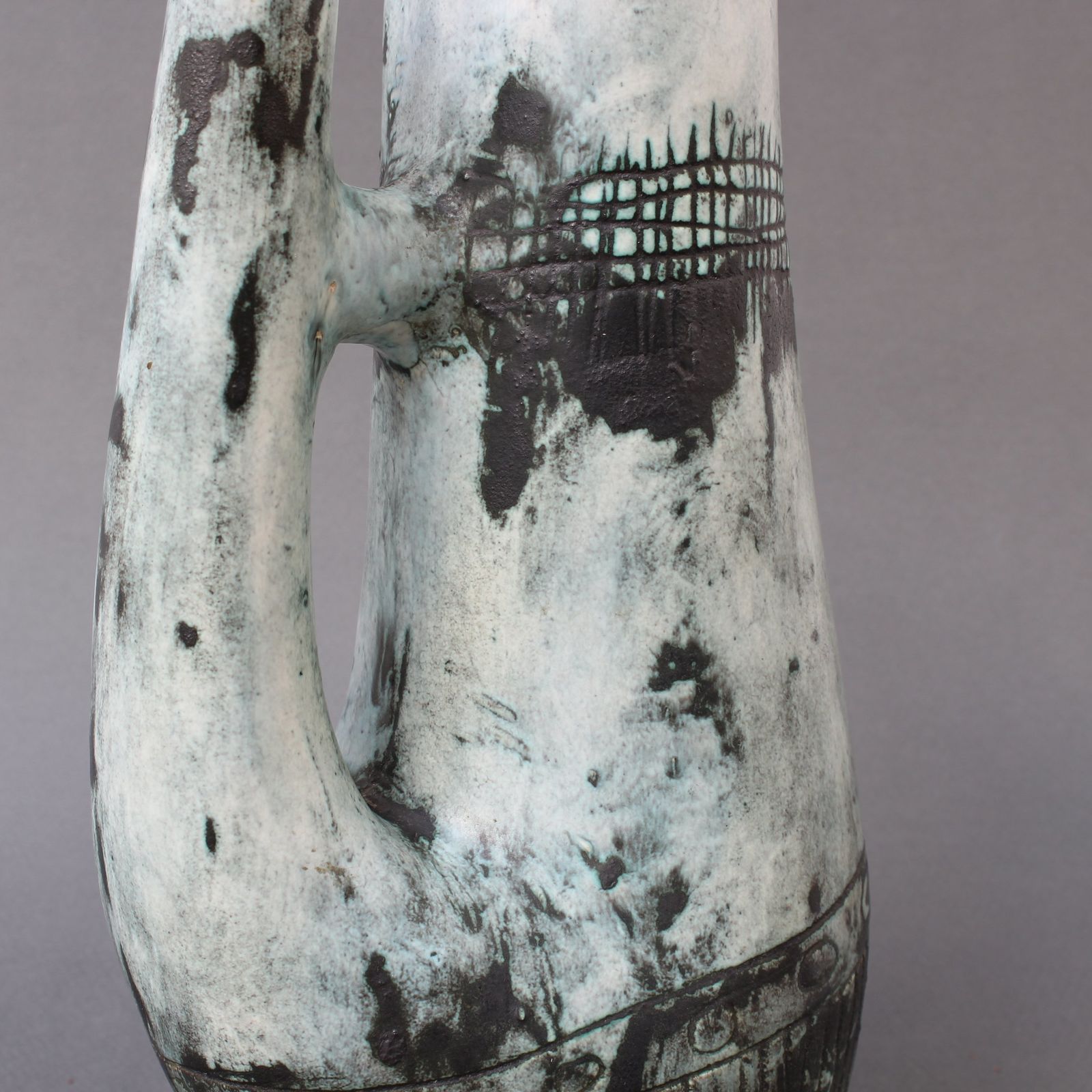 photo vintage Mid Century French Ceramic Vase By Jacques Blin (Circa 1950s)